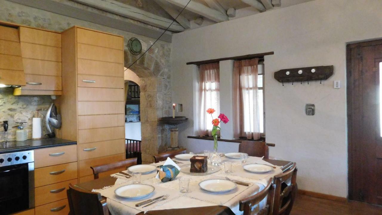 Agoriani Art - 4 Seasons' Natural Living * Lilaia